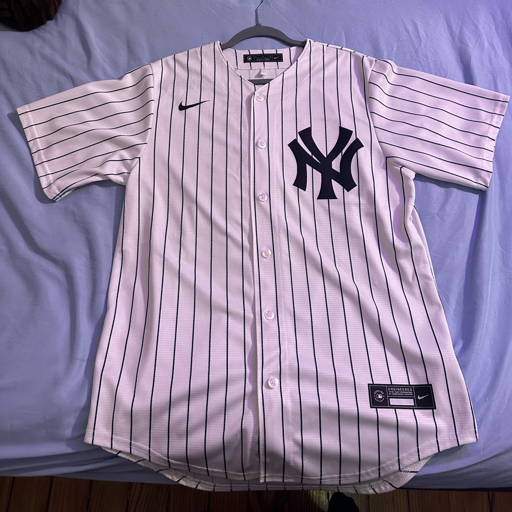 Nike White and Navy Striped Baseball Jersey